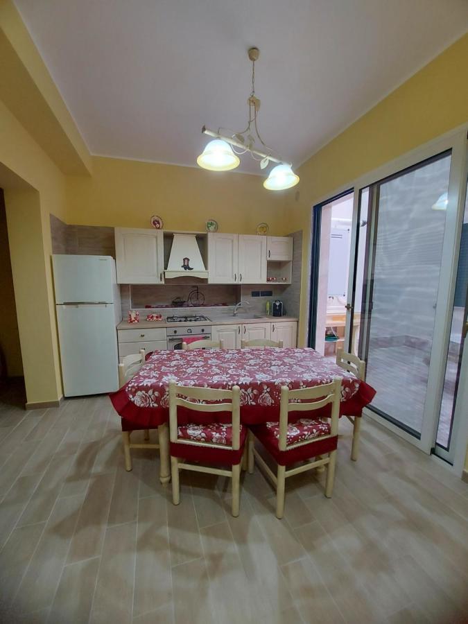 Casa Da Flo' Villa Augusta Luaran gambar